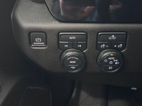 Certified 2024 Chevrolet Silverado 1500 RST w/ Max Trailering Package image 26