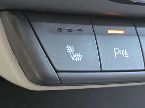 Certified 2023 Cadillac XT4 Luxury w/ Cold Weather Package FWD image 26