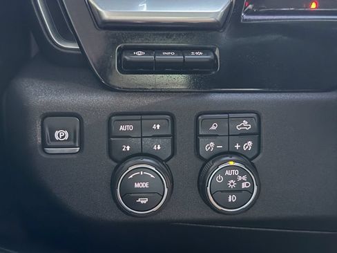 Used 2024 Chevrolet Silverado 2500 LTZ w/ LTZ Plus Package AWD/4WD image 25