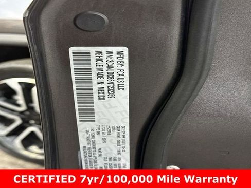 Certified 2022 Jeep Compass Limited image 31