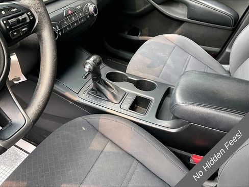 Used 2017 Kia Sorento AWD image 12