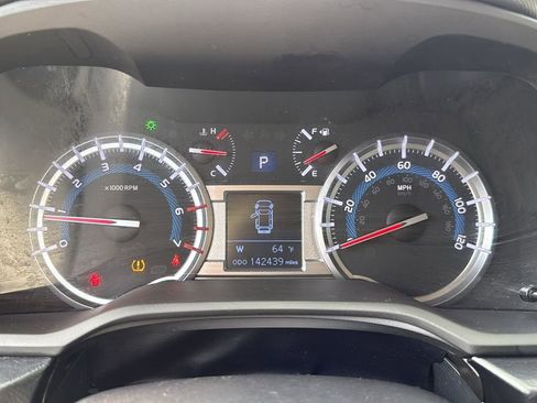 Used 2018 Toyota 4Runner Limited image 13