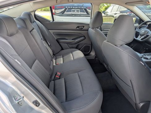 Used 2025 Nissan Altima 2.5 SV FWD image 25
