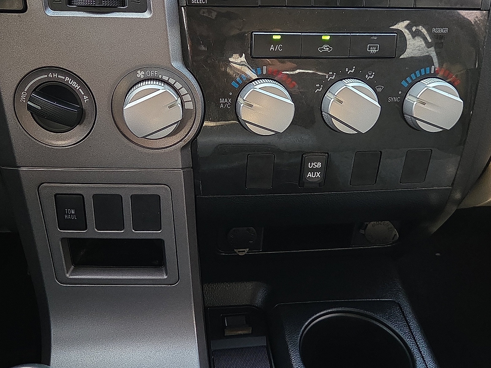 Used 2012 Toyota Tundra 4x4 CrewMax w/ TRD Off-Road Pkg image 17