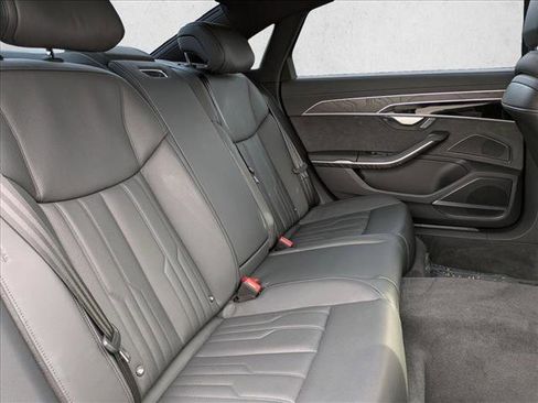 Used 2025 Audi A8 L 3.0T w/ Executive Package image 21