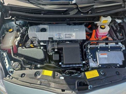 Used 2012 Toyota Prius Three image 30