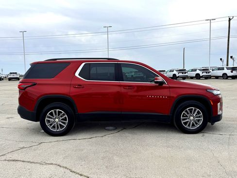 Used 2023 Chevrolet Traverse LT image 5