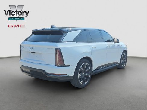 Used 2025 Cadillac Escalade IQ Sport 2 AWD/4WD image 18