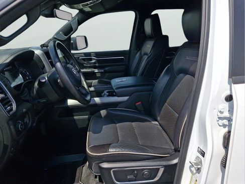 Used 2024 RAM 1500 Laramie AWD/4WD image 11