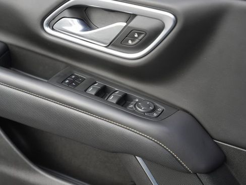 Used 2021 GMC Yukon SLT w/ SLT Luxury Plus Package image 29