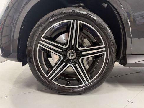 Used 2025 Mercedes-Benz GLC 350e 4MATIC w/ AMG Line image 39