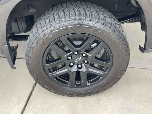 Used 2023 Chevrolet Silverado 1500 RST w/ LPO, Dark Essentials Package AWD/4WD image 9
