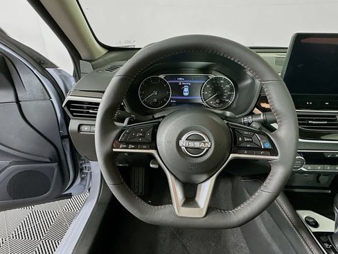 New 2026 Nissan Altima 2.5 SR w/ SR Premium Package AWD/4WD image 16