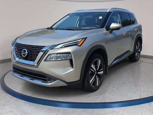 Used 2021 Nissan Rogue Platinum FWD image 1