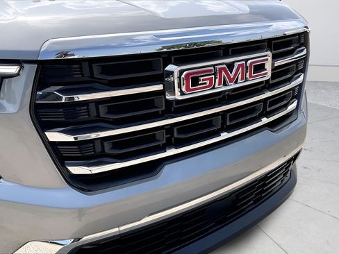 Used 2026 GMC Acadia Elevation w/ Elevation Premium Package FWD image 34