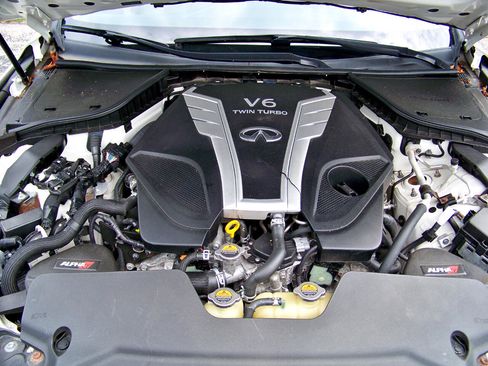 Used 2018 INFINITI Q50 Luxe w/ Sensory Package (Luxe) image 40