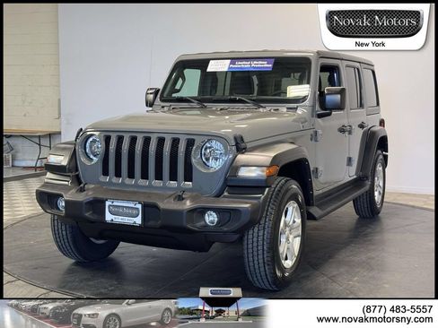 Used 2022 Jeep Wrangler Unlimited Sport AWD/4WD image 5