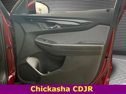 Used 2025 Chevrolet TrailBlazer LT image 27