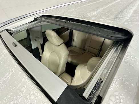 Used 2020 Toyota Highlander Limited image 23