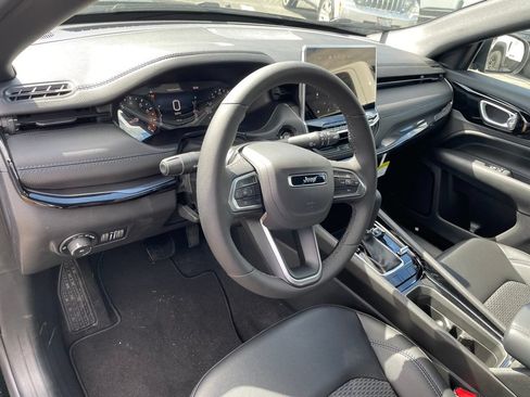 New 2026 Jeep Compass Latitude AWD/4WD image 9