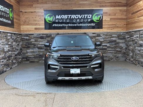 Used 2020 Ford Explorer XLT w/ Equipment Group 202A image 3
