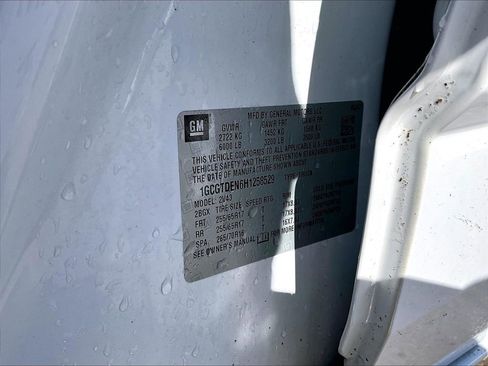 Used 2017 Chevrolet Colorado Z71 image 32