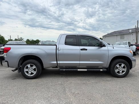 Used 2012 Toyota Tundra 4x4 Double Cab w/ Tow Pkg image 8