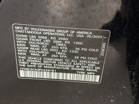 Used 2023 Volkswagen Atlas Cross Sport SEL R-Line image 11