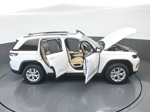 Used 2023 Jeep Grand Cherokee Limited image 73