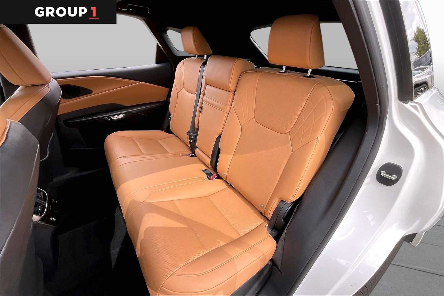 Used 2025 Lexus RX 350 Premium Plus w/ Convenience Package FWD image 18
