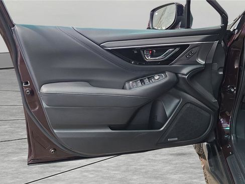 Used 2023 Subaru Outback Limited image 27