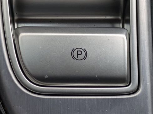 Used 2020 Genesis G70 2.0T w/ Elite Package image 30