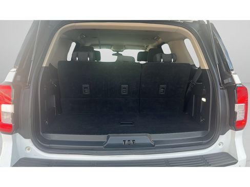 Used 2024 Ford Expedition XLT RWD image 17