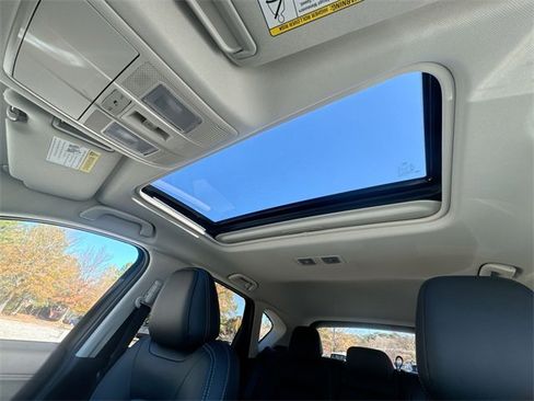 Certified 2025 MAZDA CX-5 AWD 2.5 S w/ Preferred Package image 22