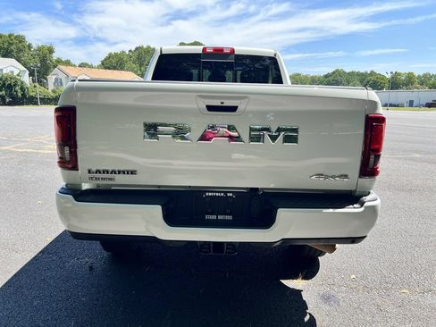 Used 2026 RAM 2500 Laramie AWD/4WD image 4