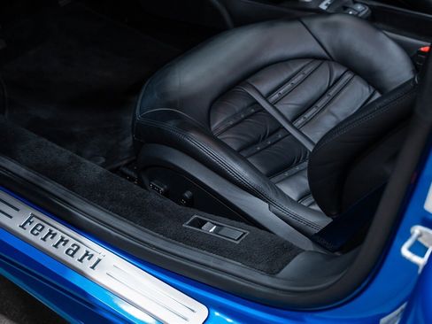 Used 2017 Ferrari 488 Spider RWD image 27