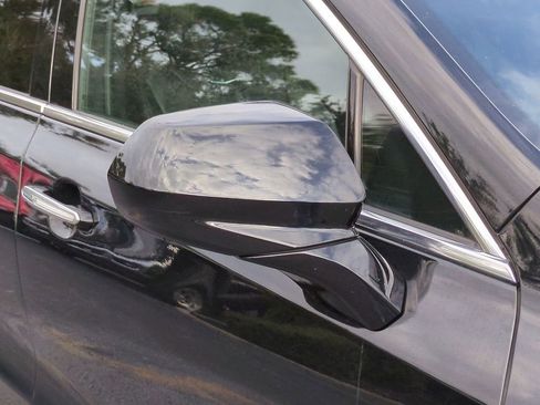 Used 2019 Cadillac XT4 Premium Luxury image 12