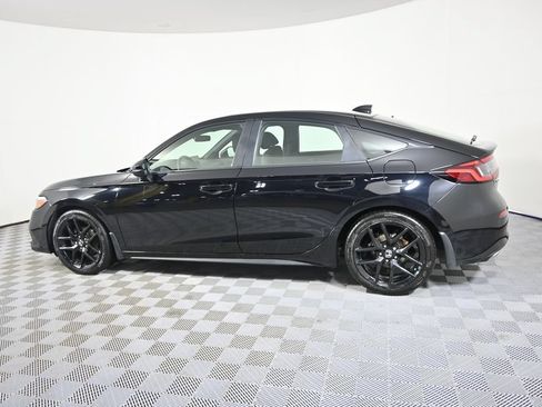 Used 2022 Honda Civic Sport Touring image 3