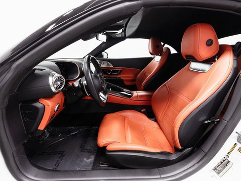 Certified 2022 Mercedes-Benz SL 55 AMG 4MATIC w/ Driver Assistance Package image 9