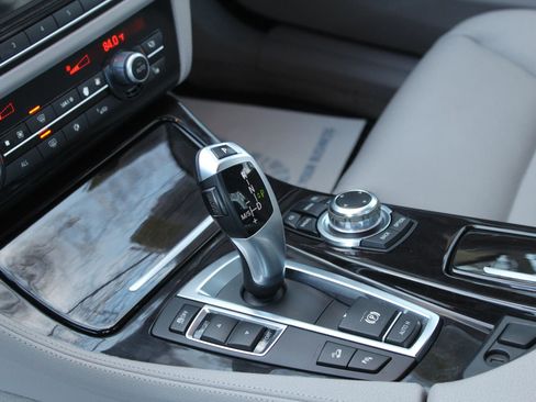 Used 2012 BMW 528i xDrive 528i xDrive Sedan 4D image 24