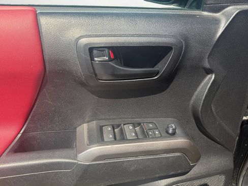 Used 2023 Toyota Tacoma SR5 RWD image 22