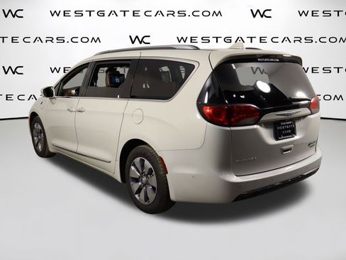 Used 2020 Chrysler Pacifica Limited w/ Advanced Safetytec Group image 53
