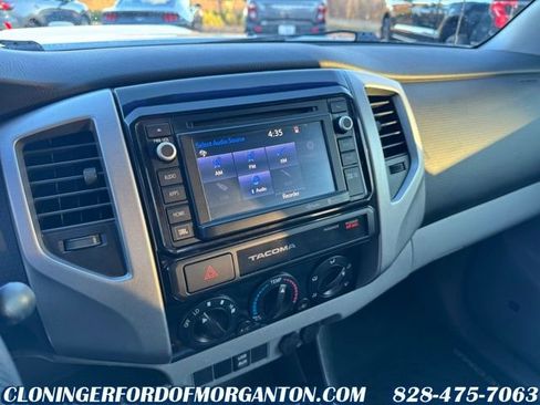 Used 2015 Toyota Tacoma PreRunner image 26