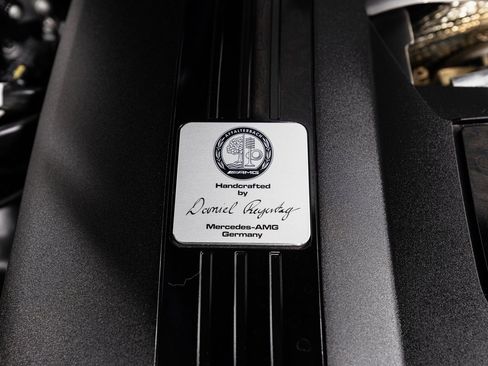 Certified 2025 Mercedes-Benz G 63 AMG 4MATIC image 37