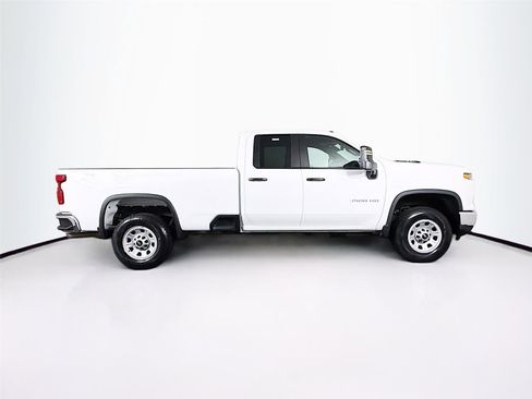Used 2025 Chevrolet Silverado 3500 W/T image 8