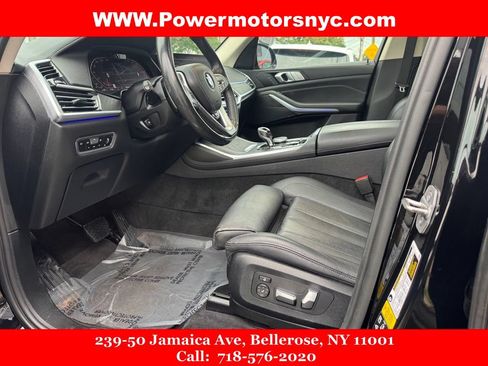 Used 2022 BMW X7 xDrive40i w/ Premium Package AWD/4WD image 21
