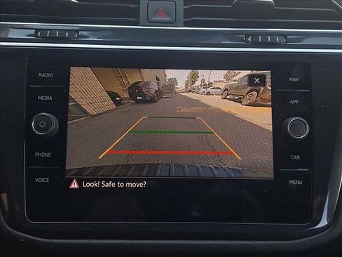 Used 2024 Volkswagen Tiguan SEL R-Line image 13