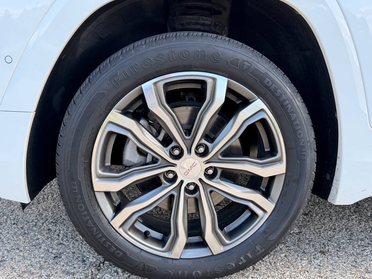 Used 2019 GMC Terrain Denali w/ Advanced Safety Package AWD/4WD image 9