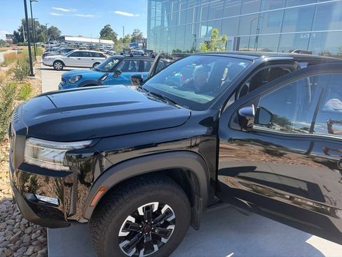 Used 2024 Nissan Frontier PRO-4X w/ Pro Convenience Package AWD/4WD image 1