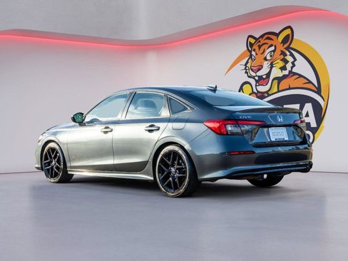 Used 2024 Honda Civic Sport image 7